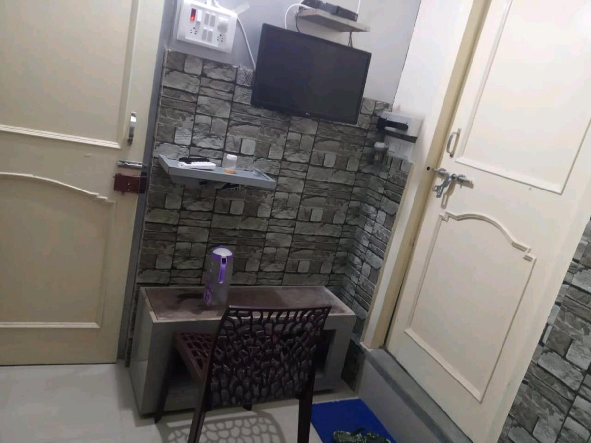 Budget Hotel Патна Экстерьер фото
